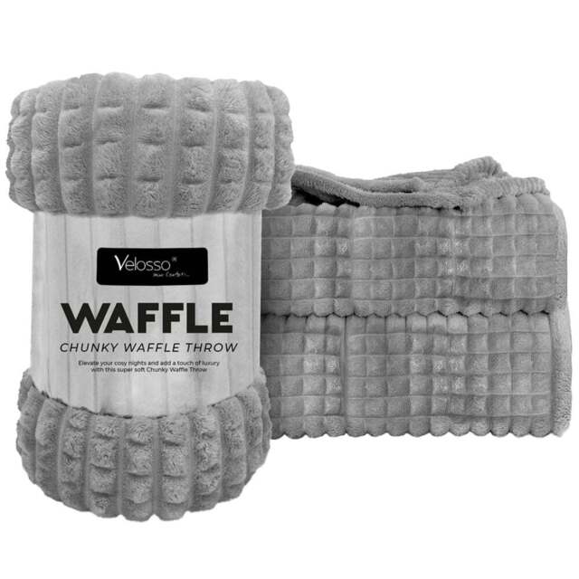 Velosso Silver Waffle Plush Throw 150 x 200cm - Size: 150 x 200 x 1cm - Wilko - image 1