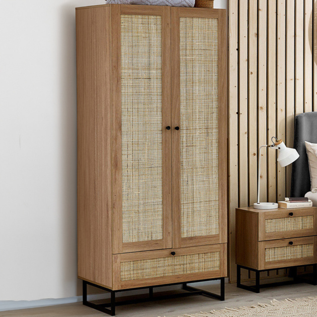 Julian Bowen Padstow 2 Door Single Drawer Oak Wardrobe - Size: 2 Door, Single Drawer - Wood - Wilko - image 1
