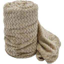 Velosso Latte Moda Plush Throw 150 x 200cm - Size: 150 x 200 x 1cm - Wilko - thumbnail 1
