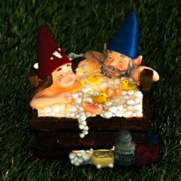 Marco Paul Light Up Solar Gnome Hot Tub Garden Ornament - Size: 17 x 20 x 20.5cm - Multi - Wilko - thumbnail 4