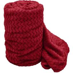Velosso Red Moda Plush Throw 150 x 200cm - Size: 150 x 200 x 1cm - Wilko - thumbnail 1