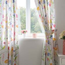 Serene Larissa Floral Lined Curtains with Tie Backs 168 x 137cm - Size: W 168 x D  137cm - Multi - Wilko