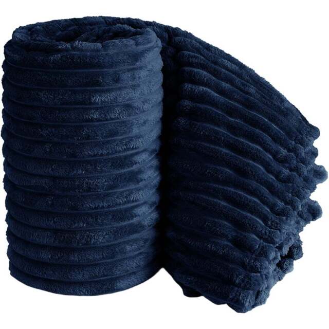 Velosso Bellissima Navy Plush Throw 200 x 240cm - Size: 200 x 240 x 1cm - Wilko - image 1