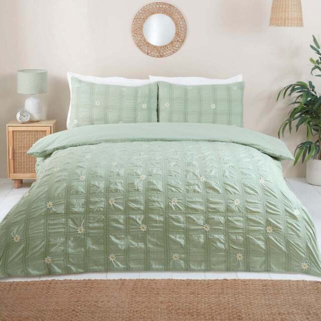 Darcey Embroidered Duvet Set Sage Green King - Wilko - image 1