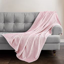 Velosso Pink Corduroy Printed Throw 127 x 152cm - Size: 127 x 152 x 1cm - Wilko - thumbnail 3