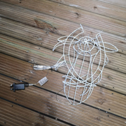 Samuel Alexander Reindeer Head LED Outdoor Christmas Decoration 70cm - Size: 70 x 70 x 70cm - White - Wilko - thumbnail 5