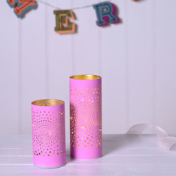 The Christmas Gift Co Pink Large Starburst LED Light Tube - Size: 8 x 8 x 20cm - The Christmas Gift Co. - Wilko - thumbnail 4
