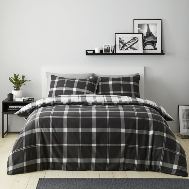 Brodie Check Duvet Set Black and White King - Wilko - image 1