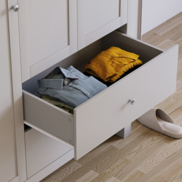Vida Designs Arlington 3 Door 2 Drawer Grey Wardrobe - Size: 3 Door, 2 Drawer - Wilko - thumbnail 4