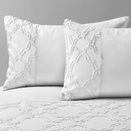 Intimates Kiera Double White Tufted Duvet Set - Wilko - thumbnail 3