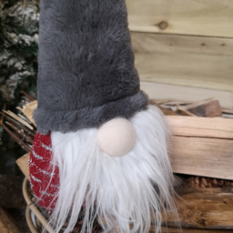 Samuel Alexander Grey Hat and Red Body Gonk Christmas Decoration 35cm - Size: 35 x 16 x 16cm - Wilko - thumbnail 4