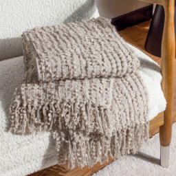 Hoem Arvo Feather Woven Fringed Throw 130 x 180cm - Size: 180 x 130cm - Grey - Wilko - thumbnail 5