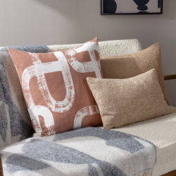 Hoem Meta Dusk Jacquard Tasselled Throw 130 x 180cm - Size: 180 x 130cm - Black - Wilko - thumbnail 6