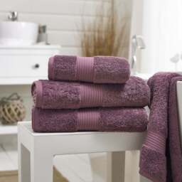 Deyongs Bliss Pima Grape Bath Towel - Size: 70 x 127cm - Purple - Wilko - thumbnail 3
