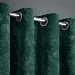 Intimates Emerald Plain Crushed Velvet Curtains 229X189cm - Size: W 229 x D 189cm - Green - Wilko - thumbnail 3