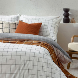 Yard Howarth Super King White and Black Duvet Set - Multi - Yard Living - Wilko - thumbnail 3