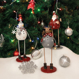 St Helens Metal Reindeer Decoration - Size: 220 x 80 x 80cm - Grey - Wilko - thumbnail 6