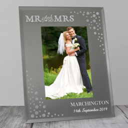 Personalised Memento Personalised Mr and Mrs Diamante Glass Photo Frame 6 x 4 inch - Silver - Wilko - thumbnail 3