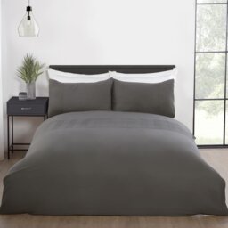 My Home Chevron Pinsonic Duvet Cover and Pillowcase Set - Charcoal/King - Wilko