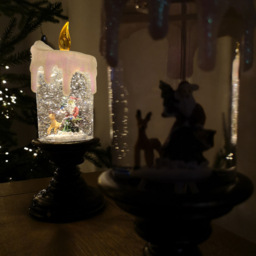 Samuel Alexander Santa Scene Snowtime Water Spinner Candlestick 25cm - Size: 25 x 10 x 10cm - Multi - Wilko - thumbnail 7
