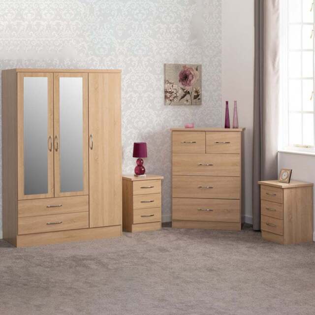 Seconique Nevada Sonoma Oak Effect 4 Piece Bedroom Furniture Set - Size: 3 Door - Brown - Wilko - image 1