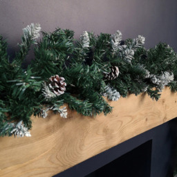 Samuel Alexander Snow Tipped Christmas Garland with Pine Cones and Mixed Needles 270cm - Size: 9ft - Green - Wilko - thumbnail 6