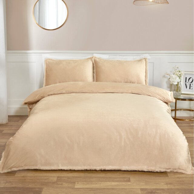Selena Velvet Duvet Set Natural Single - Wilko - image 1