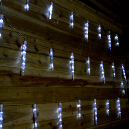 Premier 72 Cool White LED Clear Cable Icicle String Light 6.9m - Size: 30 x 690 x 20cm - Wilko - thumbnail 7
