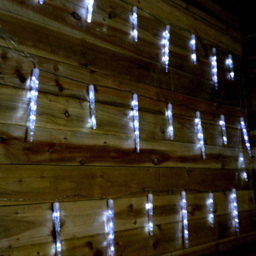 Premier 72 Cool White LED Clear Cable Icicle String Light 6.9m - Size: 30 x 690 x 20cm - Wilko - thumbnail 1