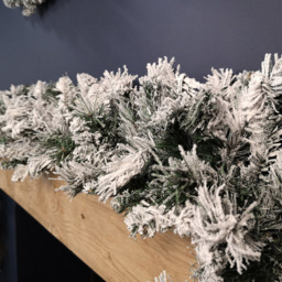 Samuel Alexander Snow Flocked Multicolour Christmas Garland 270cm - Size: 9ft - Green - Wilko - thumbnail 5