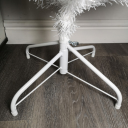 Premier White Pencil Artificial Christmas Tree 6.5ft - Samuel Alexander - Wilko - thumbnail 5