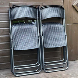 Garden Gear 4 Seater Rattan and Wood Effect Folding Plastic Dining Set Black - Wilko - thumbnail 5