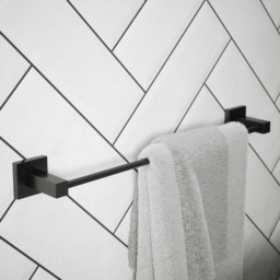 Rothley Matt Black Square Towel Rail 450mm - Size: 9.5 x 6.5 x 52cm - Wilko - thumbnail 3