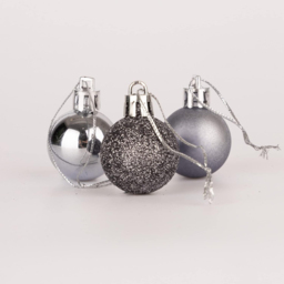 Shatchi 3cm Dark Grey Shatterproof Christmas Baubles 12 Pack - Wilko - thumbnail 5