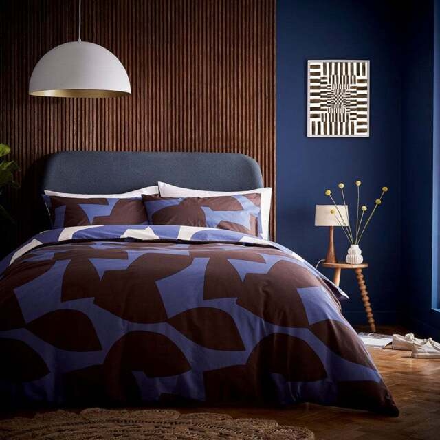Helena Springfield Alva Super King Size Iris Duvet Set - Wilko - image 1