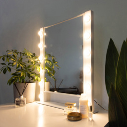 Jack Stonehouse White Mae Hollywood Vanity Mirror with 12 LED Bulb - Size: 55 x 44cm - Wilko - thumbnail 3