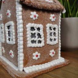 Samuel Alexander LED Edelweiss Chalet Gingerbread House Christmas Decoration 24cm - Size: 24 x 20 x 20cm - Multi - Wilko - thumbnail 4