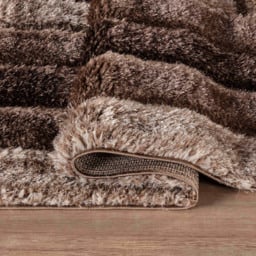 Desire Rug Modern Bronze Bordered Shimmer Soft Shaggy Area Rug 60 x 220cm - Desire Rugs - Wilko - thumbnail 4