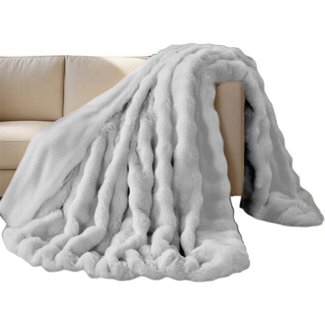 Sweet Dreams White Alpine Throw 150 x 200cm - Wilko - image 1