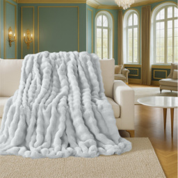 Sweet Dreams White Alpine Throw 150 x 200cm - Wilko - thumbnail 4