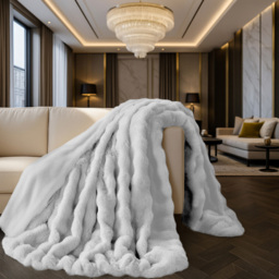 Sweet Dreams White Alpine Throw 150 x 200cm - Wilko - thumbnail 3