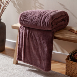 furn. Kallu Mulberry Double-Sided Faux-Fur Throw 150 x 200cm - Size: 200 x 150 x 1cm - Pink - Wilko - thumbnail 3