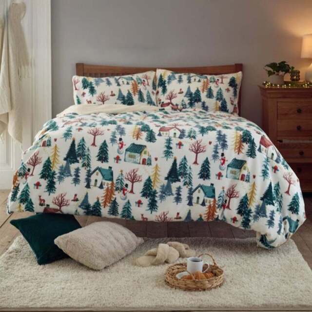 Deyongs Winter Walk King Size Fleece Duvet Set - Multi - Wilko - image 1