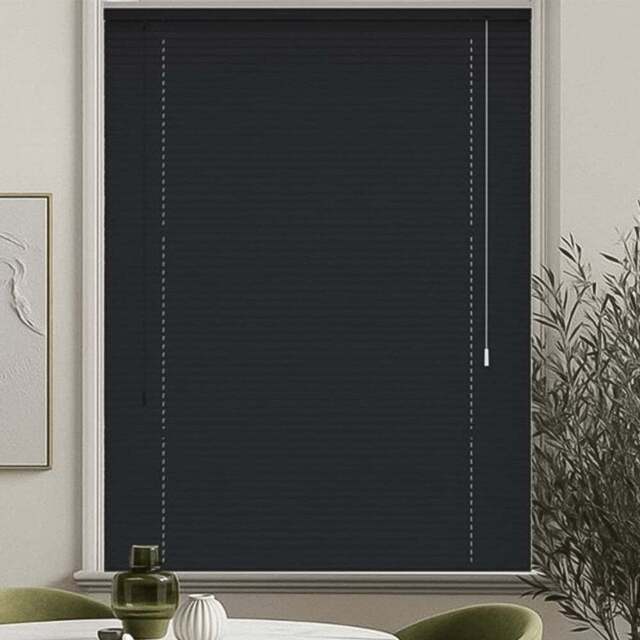 New Edge Blinds PVC Venetian Blind Black 125cm - Size: W 125 x D 152cm - Wilko - image 1