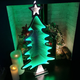 Samuel Alexander Infinity Christmas Tree Light Up Christmas Decoration 3.1ft - Size: 95 x 50 x 50cm - Green - Wilko