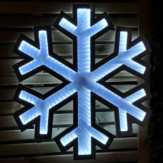 Samuel Alexander Infinity Light Up Hanging Snowflake Christmas Decoration 60cm - Size: 60 x 57 x 2cm - White - Wilko - image 1