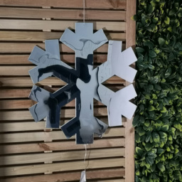 Samuel Alexander Infinity Light Up Hanging Snowflake Christmas Decoration 60cm - Size: 60 x 57 x 2cm - White - Wilko - thumbnail 4