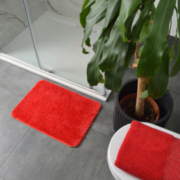Allure Bath Fashions Sparkle Bling Red Non Slip Bath Mat 40 x 60cm - Size: 40 x 60 x 1cm - Wilko - thumbnail 3