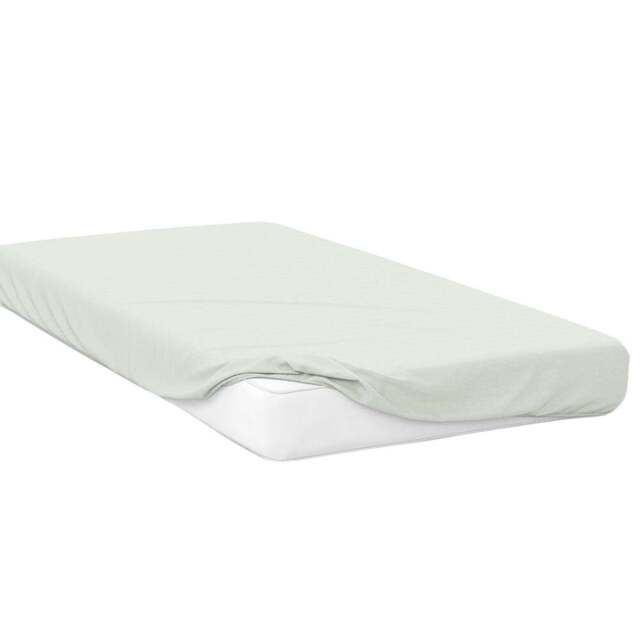 Serene Single Apple Green Brushed Cotton Fitted Bed Sheet - Wilko - image 1