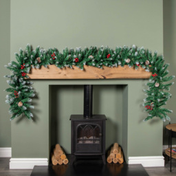 Samuel Alexander Snow Tipped Christmas Garland with Red Berries Cones and Bullet Tips 270cm - Size: 27 x 2.7 x 27cm - Green - Wilko - thumbnail 3